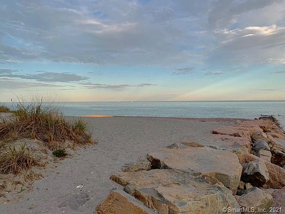 2073 Fairfield Beach Road