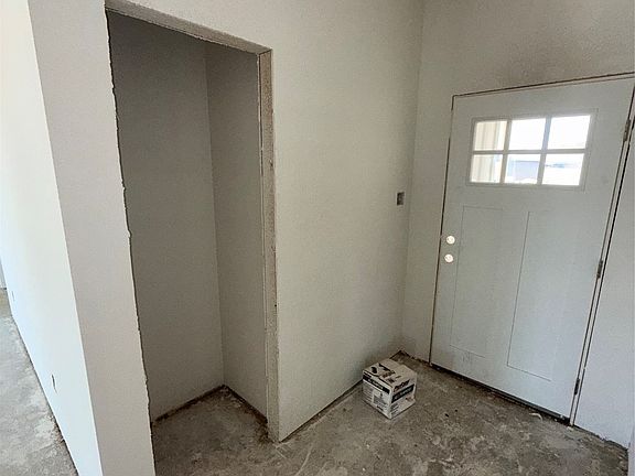 5th image of 3943 National Dr