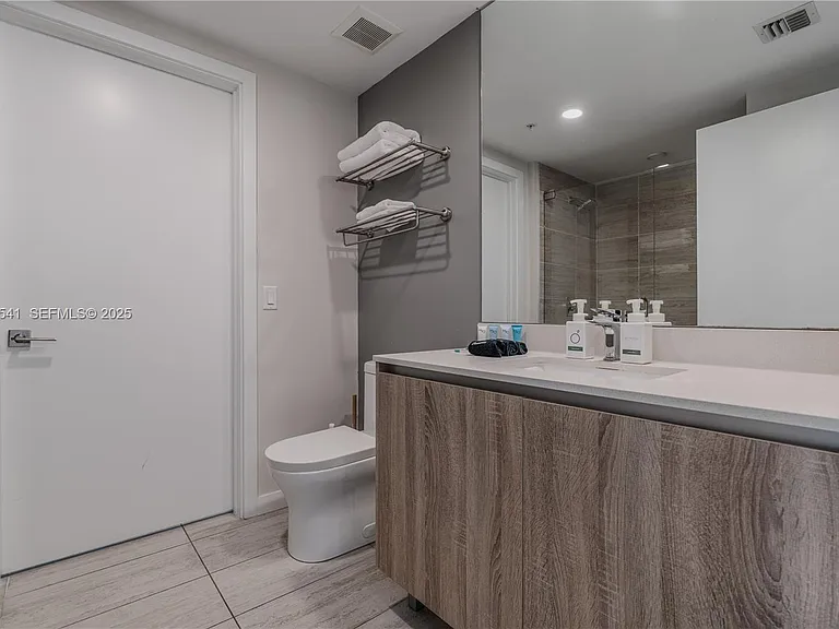 3900 Biscayne Blvd #S-904 — Photo 27