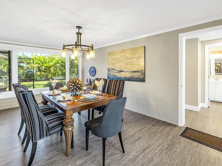 610 Cordova Blvd NE — Photo 15