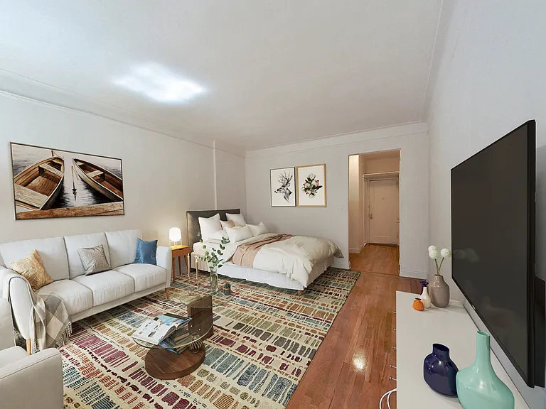 210 E 38th St #3B — Photo 2