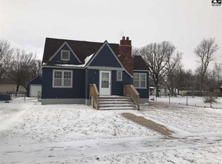 507 S Bell Ave, Lyons, KS 67554