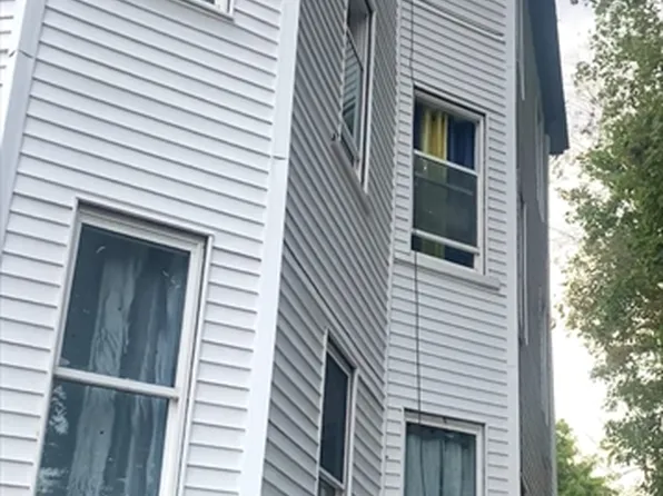 69 Oread St, Worcester, MA 01608