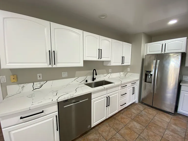 8725 Washington Ave — Photo 5