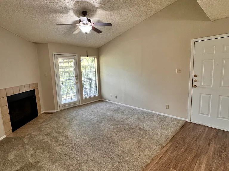 Chappell Hill Apartments — Photo 27