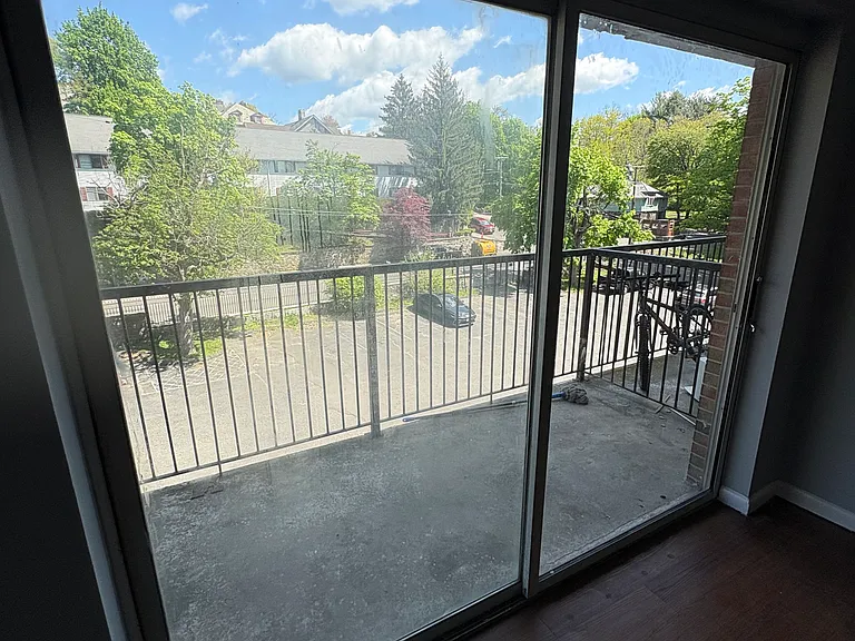 121 Hillside Ave #B05 — Photo 6