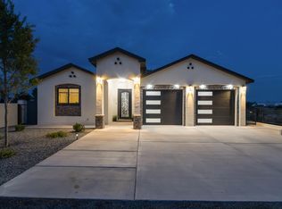 1016 10th St SE, Rio Rancho, NM 87124