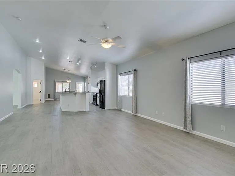 8111 Desert Cloud Ave — Photo 7