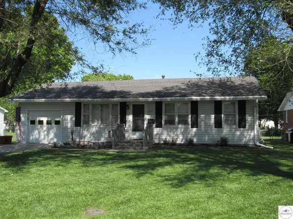 2011 S Harrison Ave, Sedalia, MO 65301