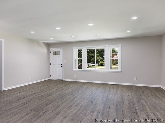 4th image of 3204 Guy Cir