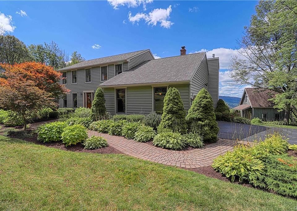 1st image of 5879 Sugarbush Dr