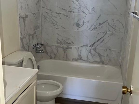 4th image of 675 S San Jacinto St #10