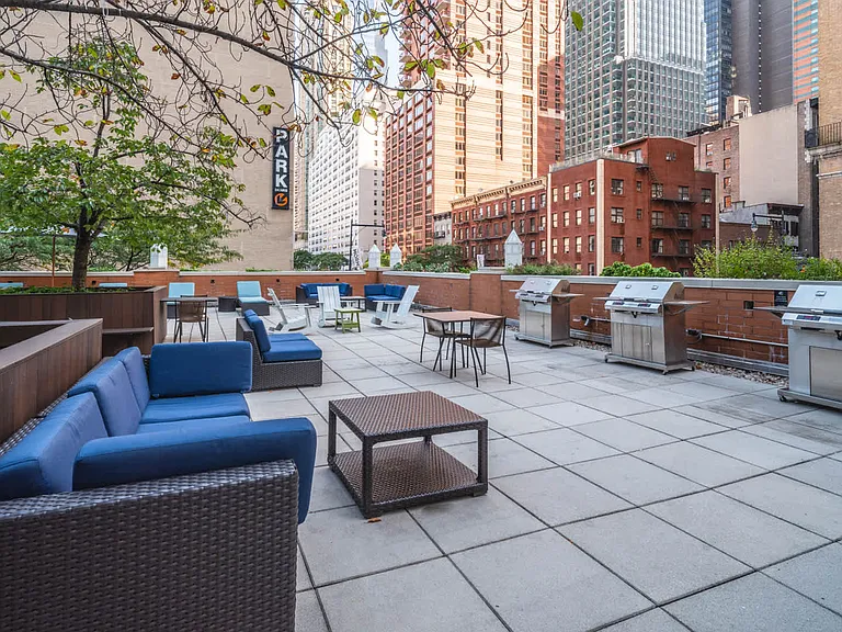 305 W 50th St #19C — Photo 30