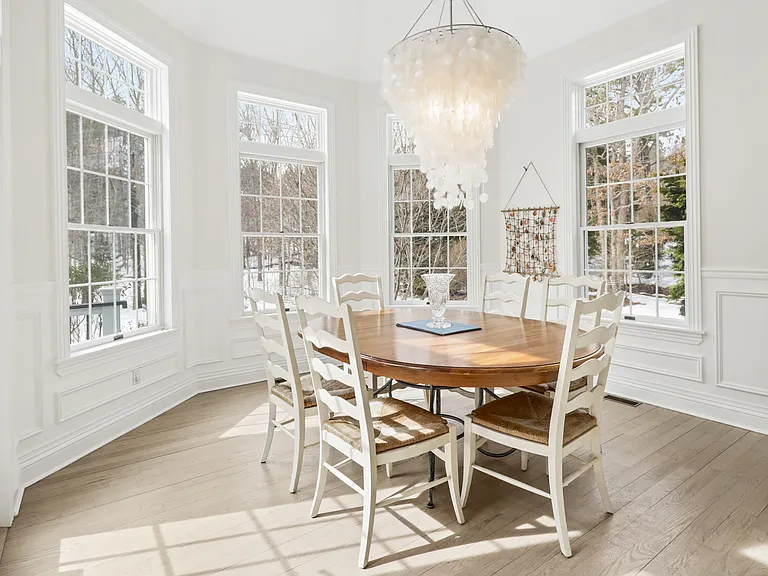 21 Corbett Dr — Photo 8