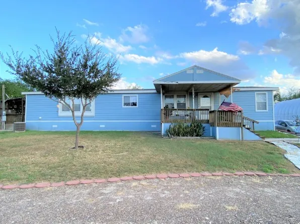 1524 Falcon Ln, Zapata, TX 78076