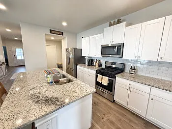 380 Arbor Hls — Photo 18