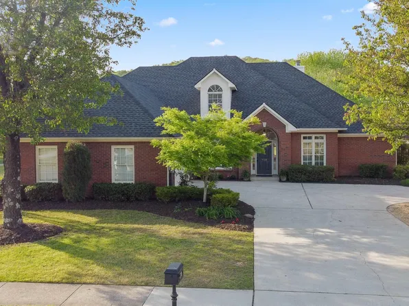 114 Cannes Dr SE, Brownsboro, AL 35741