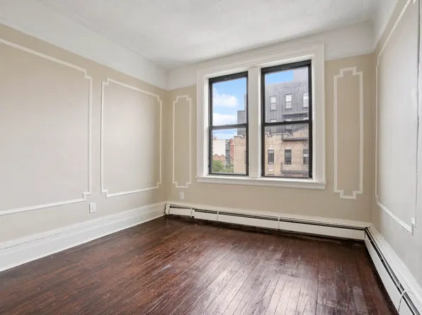 248 Rochester Avenue image 10 of 10