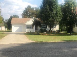 1977 Redberry Ln, Conover, NC 28613