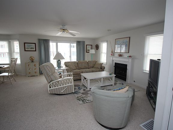 2nd image of 2609 Asbury Ave #1