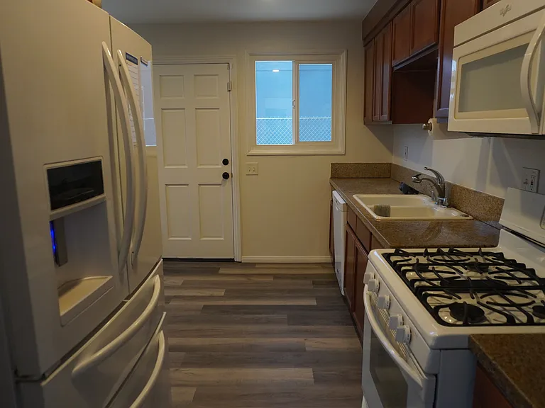 1516 W 21st St — Photo 5