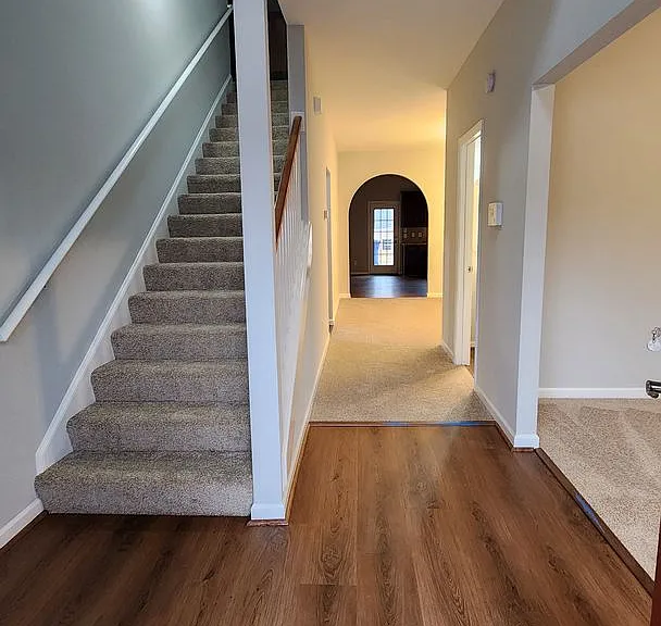 4525 Village Ct — Photo 2