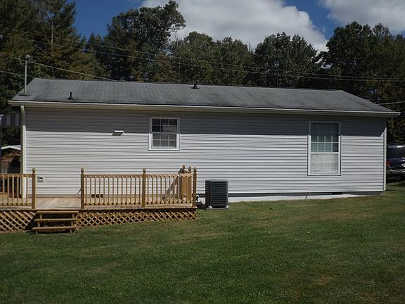 3rd image of 200 Orchard Wood Dr