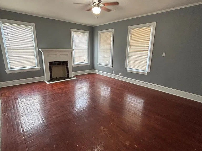 103 E Merrick St — Photo 3