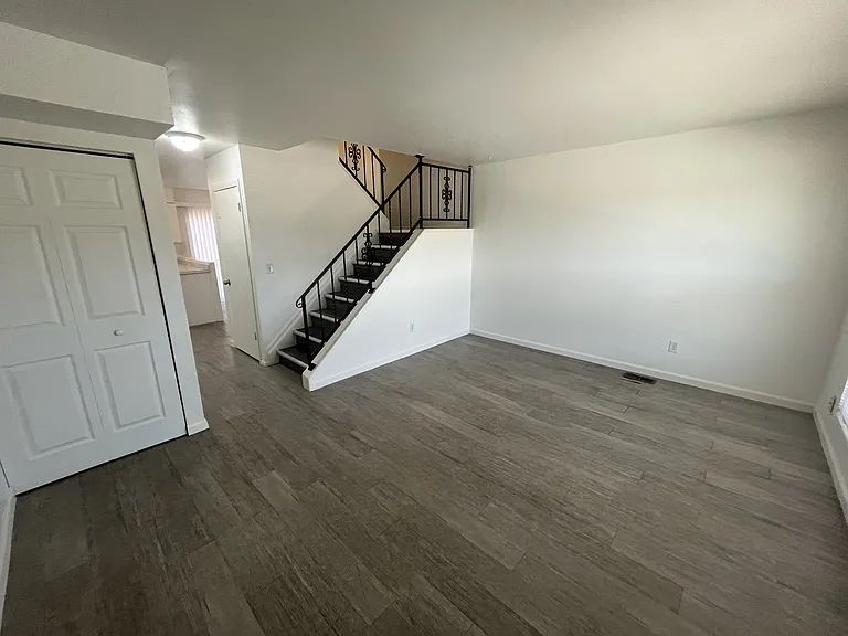 2280 Billings St — Photo 2