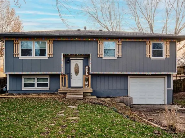 301 W Martin St, Edgerton, KS 66021