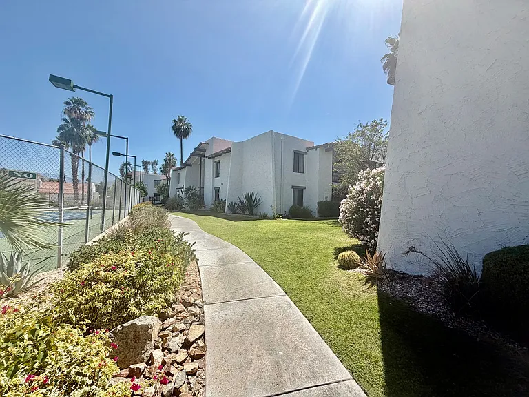 1050 E Ramon Rd #119 — Photo 21