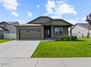 6408 W Irish Cir, Rathdrum, ID 83858