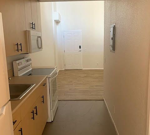 2nd image of 1525 2nd Ave #301