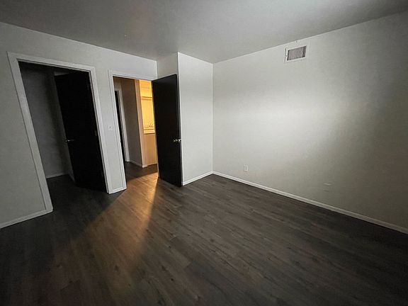 4th image of 9900 W Fond Du Lac Ave Unit 12