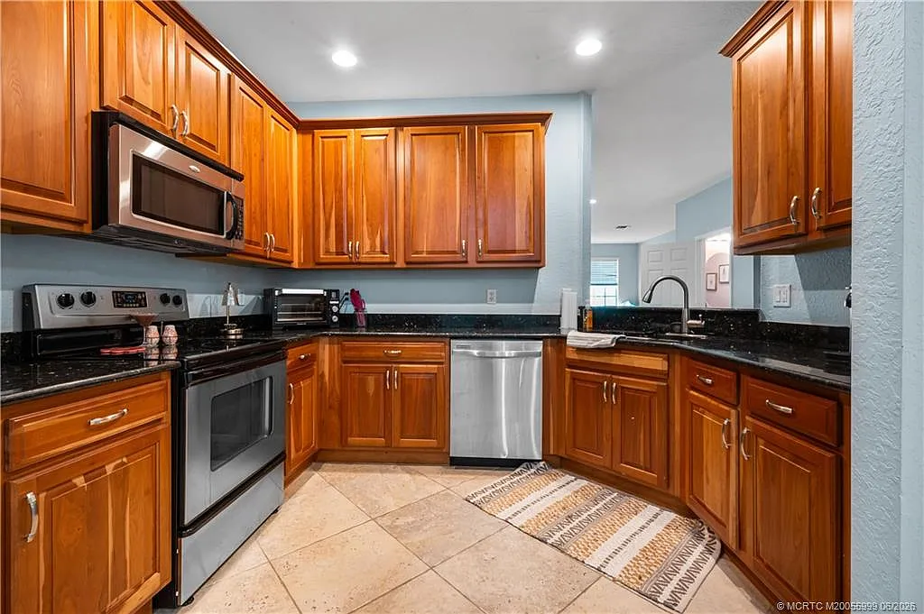 2 bed, 1.5 bath, 1776 sqft, $2,350 — Photo 4
