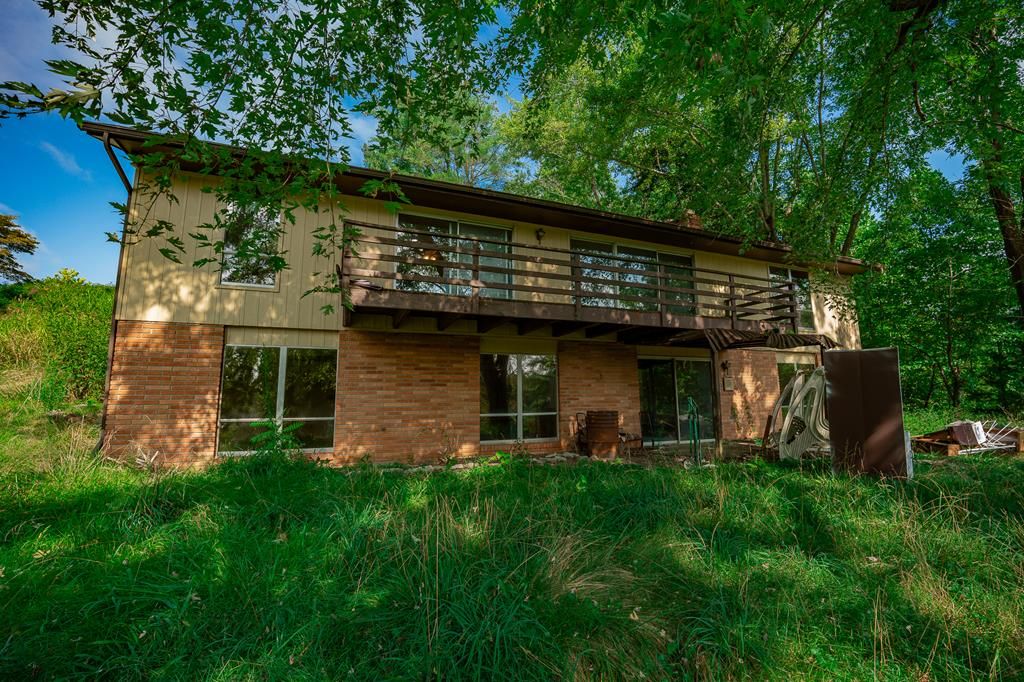 Real estate listing image