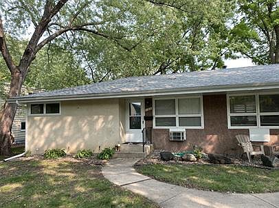 2nd image of 123 19th Ave N #1
