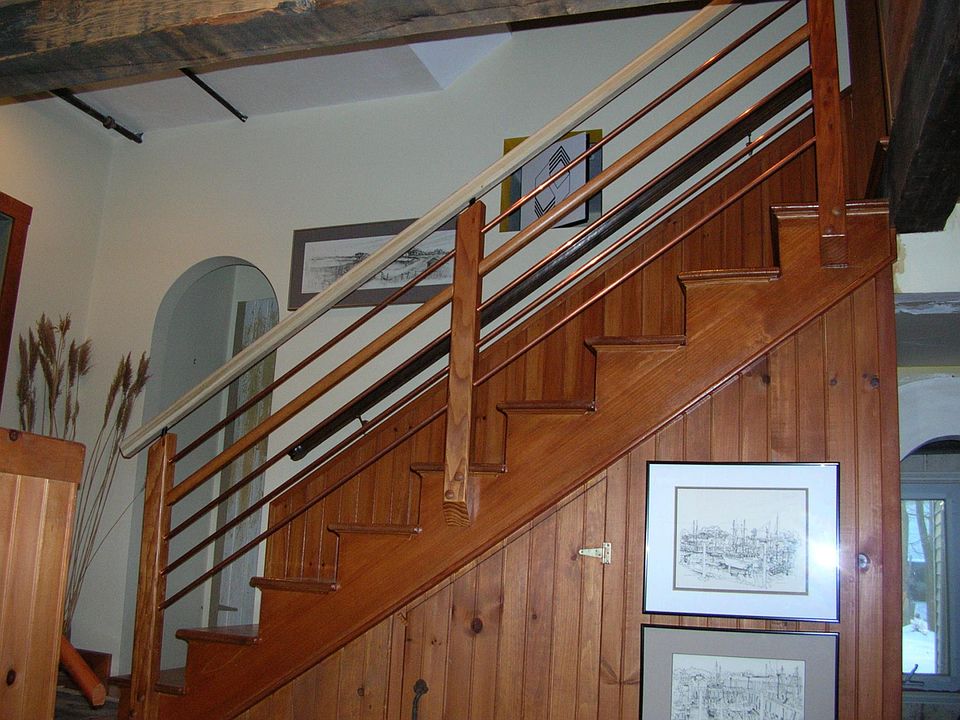 1st image of 14 Pine St Floor 2