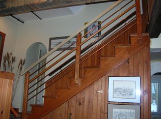 14 Pine St FLOOR 2, Gloucester, MA 01930