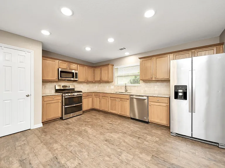 14610 Hazy Ridge Ln — Photo 29