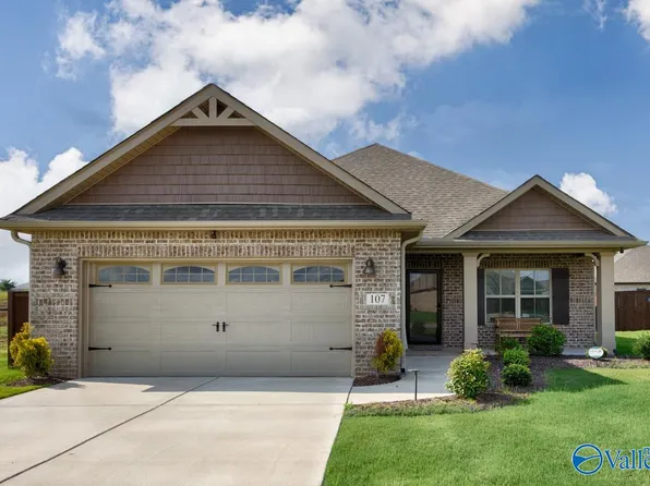 107 Havner Dr, Hazel Green, AL 35750