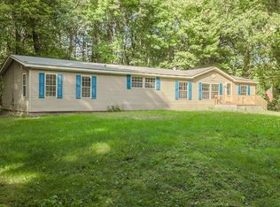 11502 Hall Rd, Ravenna, MI 49451