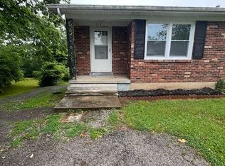 310 Locust Hts, Nicholasville, KY
