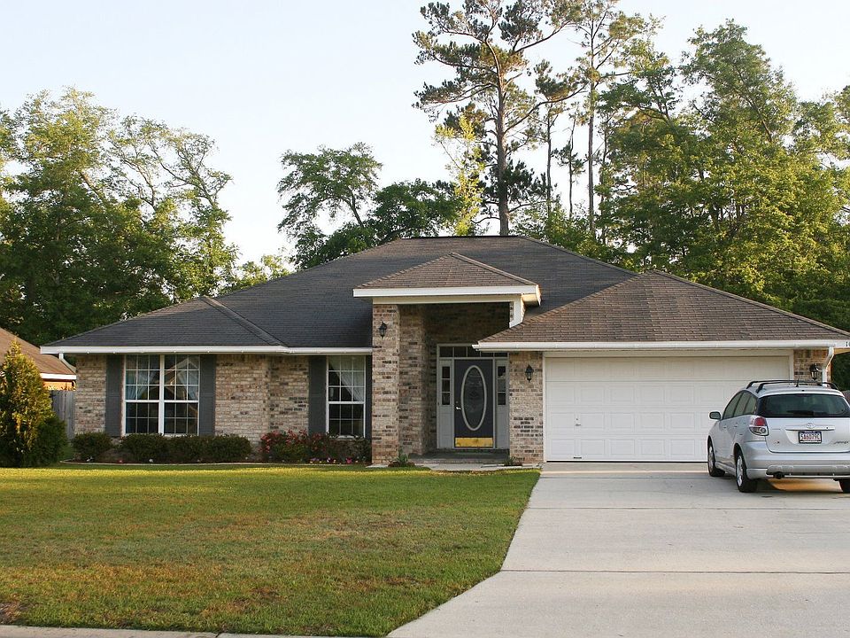 1st image of 103 Oak Hollow Cir