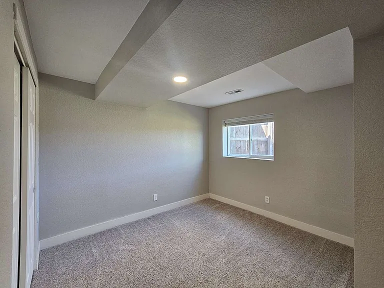 20105 E Coolidge Dr — Photo 14