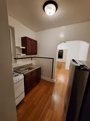 Rented by H F Hewitt Realty | media 5