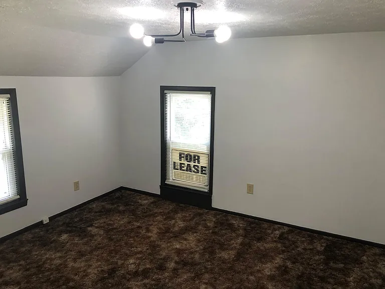 82 E Emerling Ave #2 — Photo 9