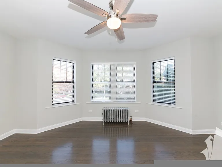 4549 N Leavitt St #3 — Photo 5