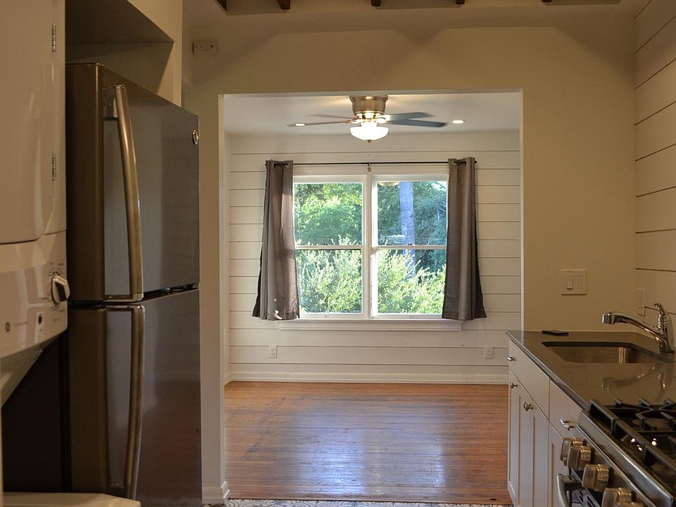 View from the kitchen to the living room window, great natur