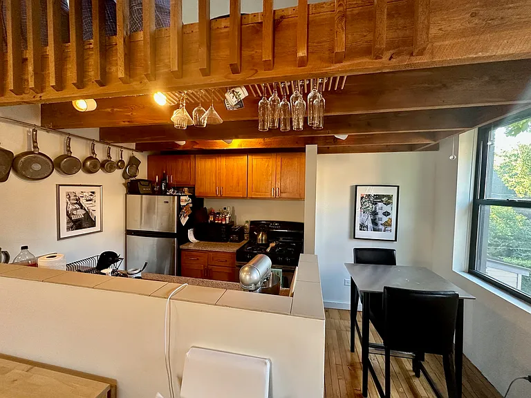 2129 W Le Moyne St #CH — Photo 17